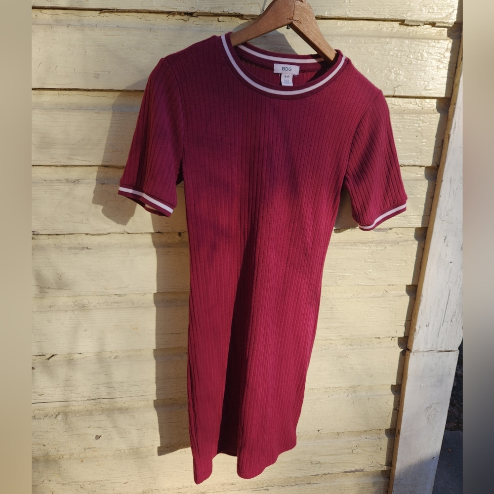 🤠 3/$24 BDG Ribbed Bodycon Dress